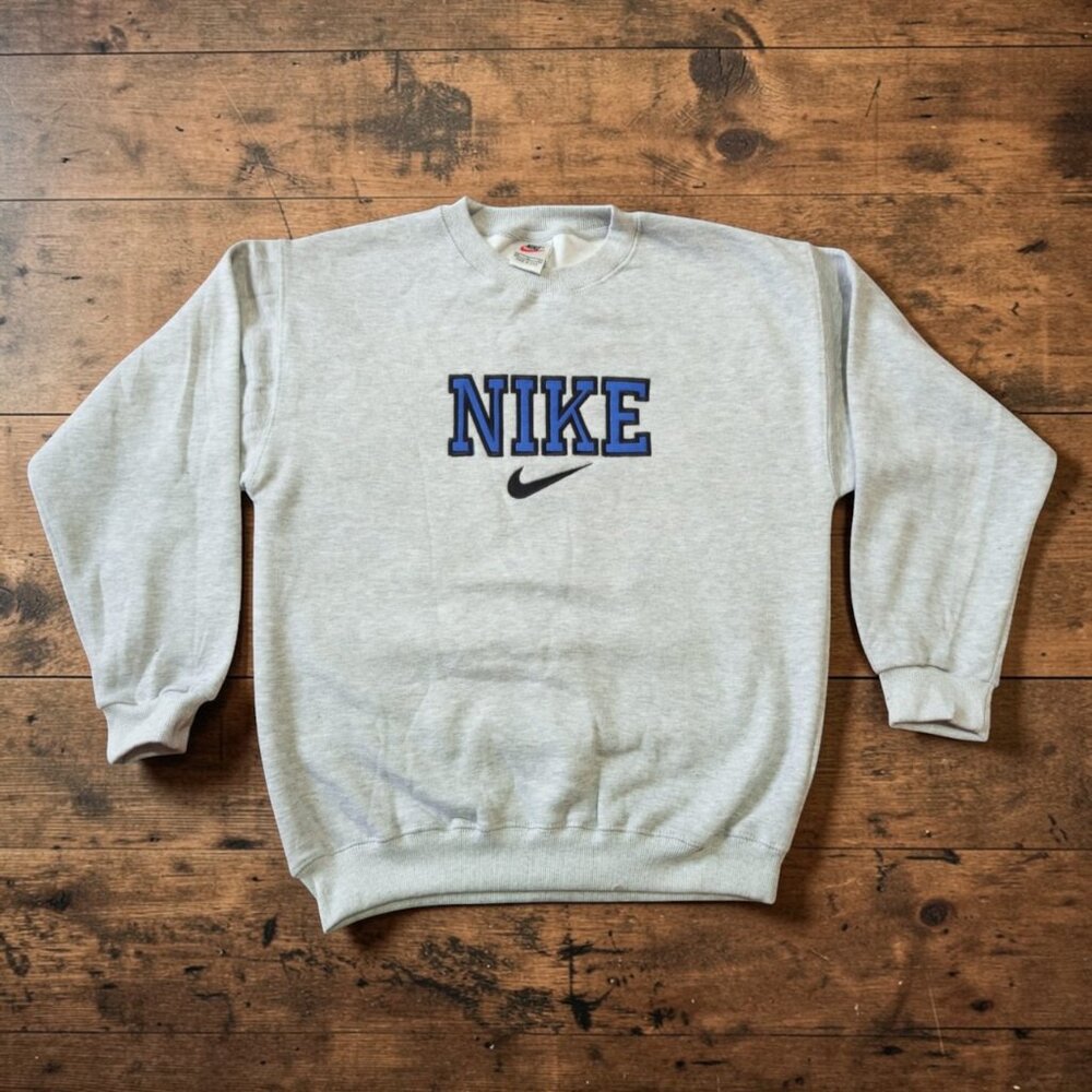 Nike vintage reworked embroidered unisex sweatshirt size M